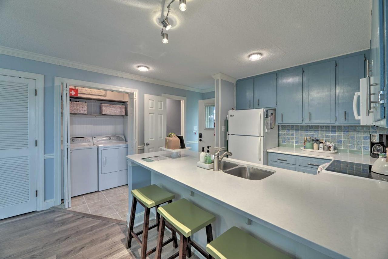 Bright Emerald Isle Condo With Private Beach Access! Ngoại thất bức ảnh